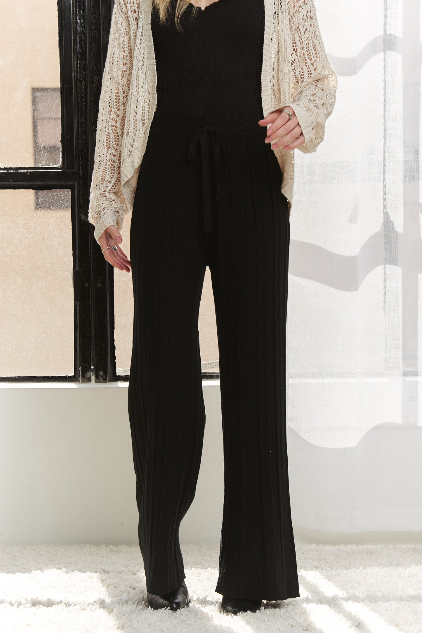 WIDE LEG KNIT PANTS