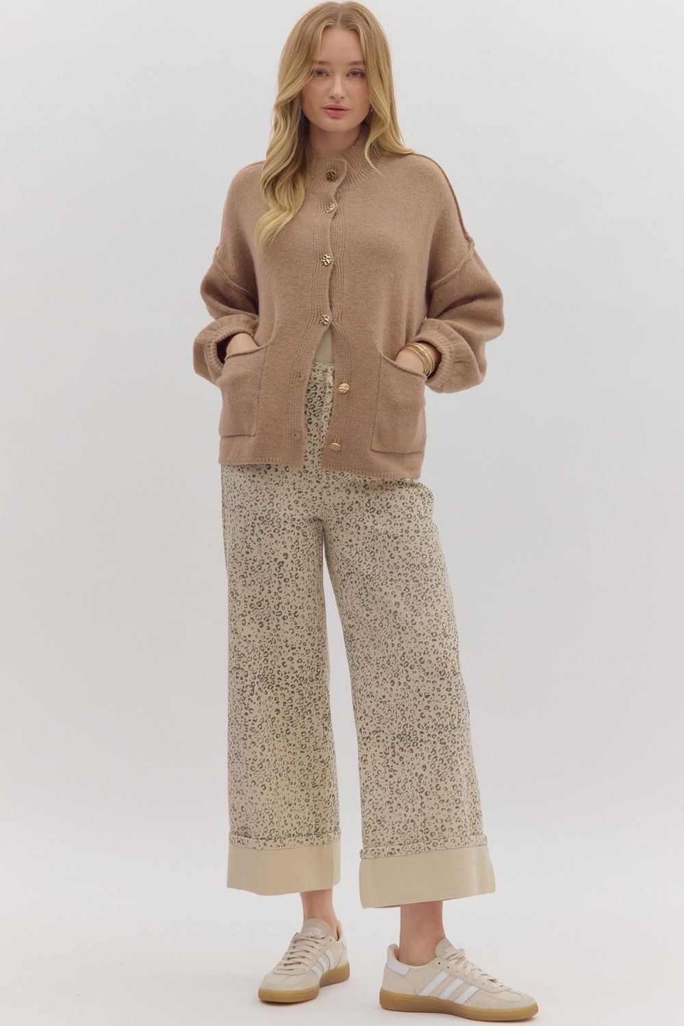 Long sleeve knit cardigan