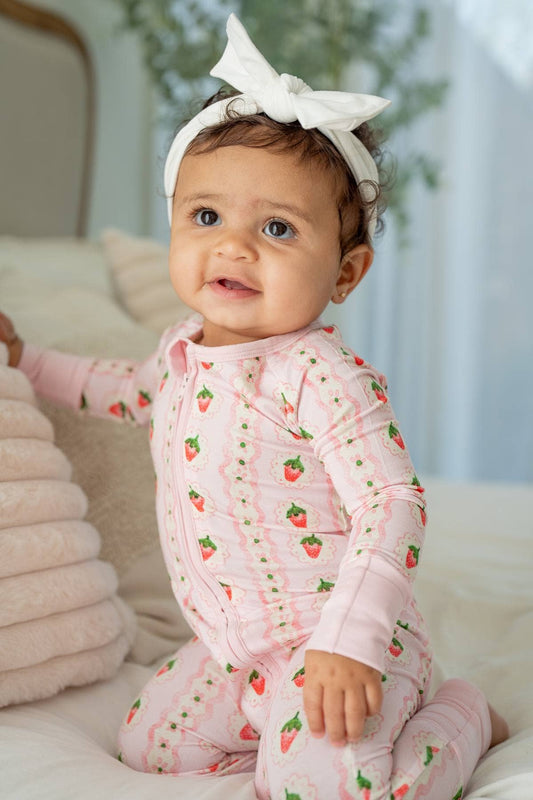 Strawberry Stripe Zippy Pajama 🍓