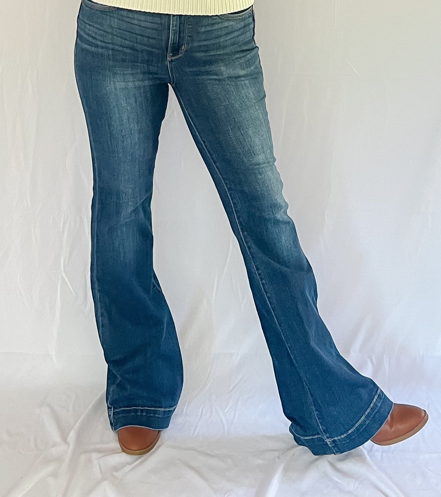 JUDY BLUE HW Wide Hem Flare