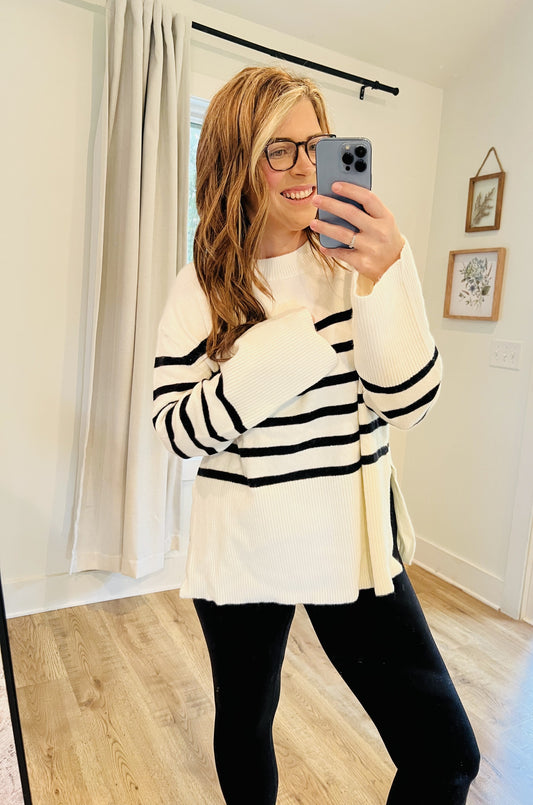 RIBBED HEM STRIPE SWEATER